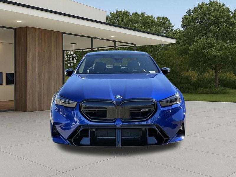 New 2026 BMW M5 BaseImage 4