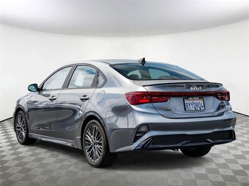 Used 2022 Kia Forte GT-LineImage 6