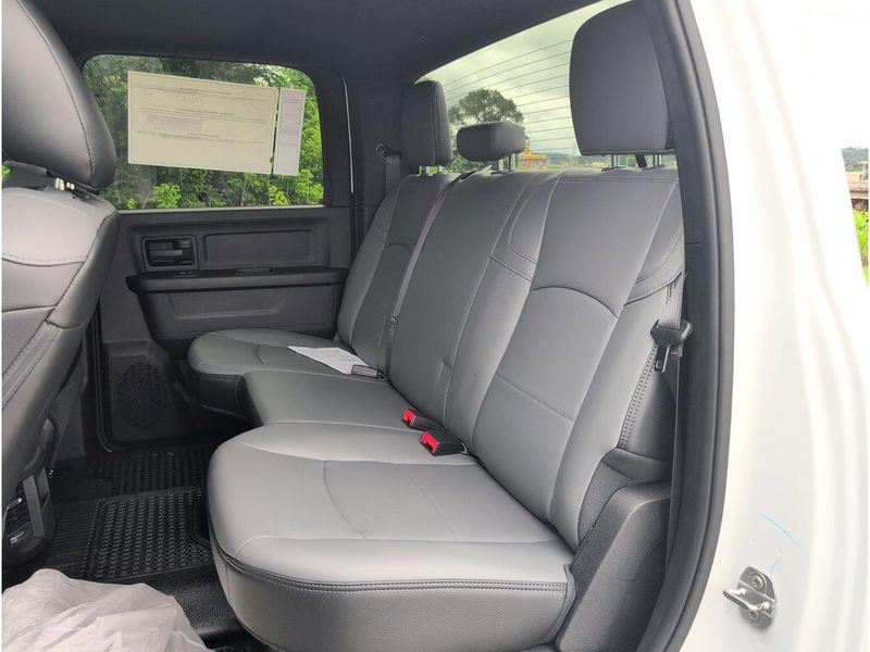 New 2026 RAM 3500 Chassis TradesmanImage 30