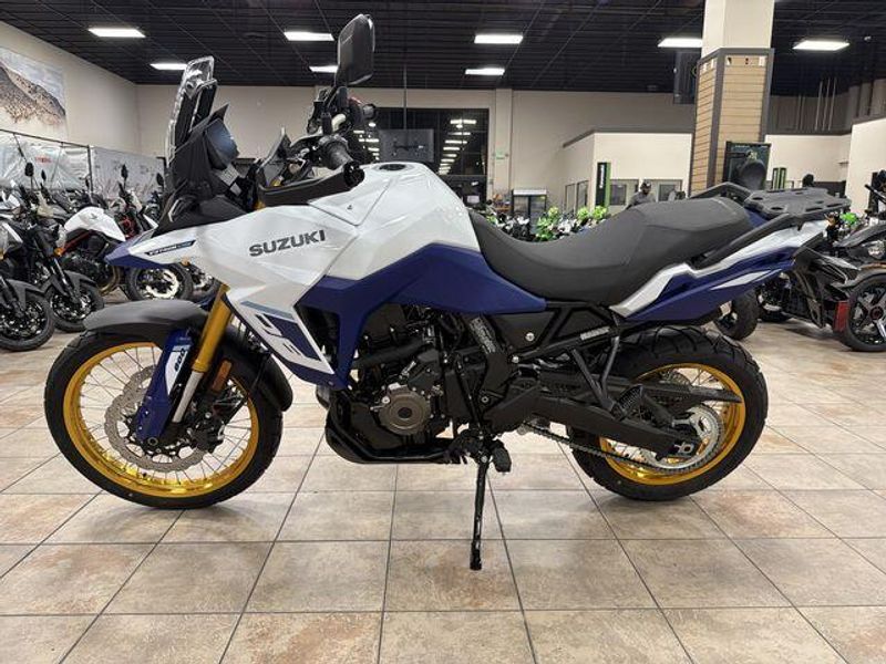 New 2024 Suzuki V-STROM 800DE Image 14