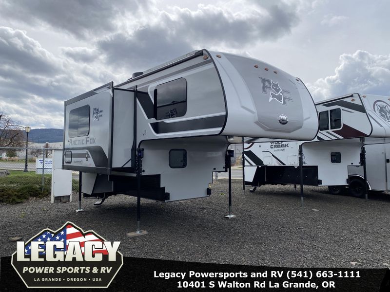 2025 ARCTIC FOX 811 W/Gen Image 1