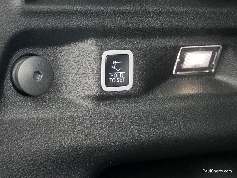 2025 Jeep Grand Cherokee L Altitude X 4x4Image 19