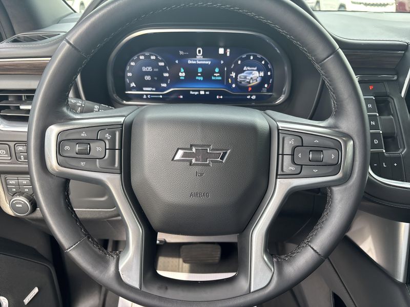 Used 2022 Chevrolet Suburban Z71Image 28
