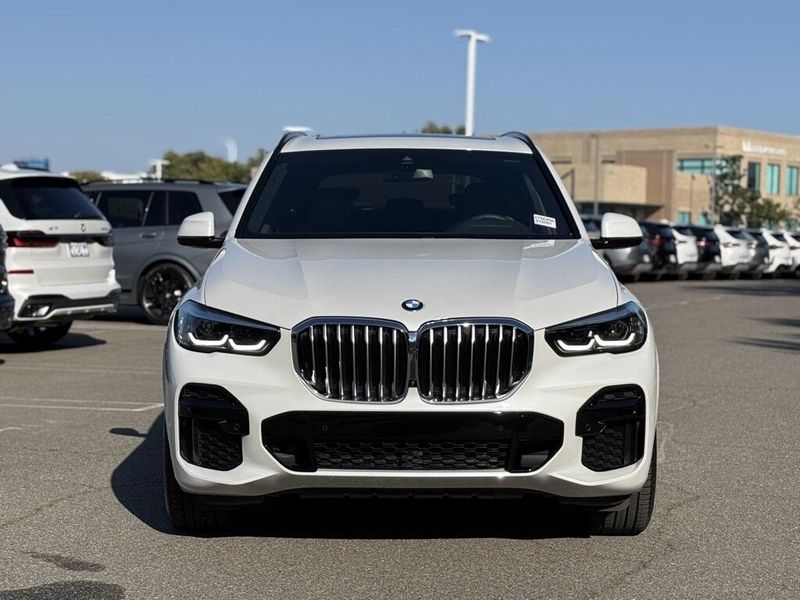 2022 BMW X5 xDrive40iImage 3