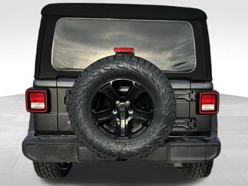 Used 2018 Jeep Wrangler Unlimited Sport S