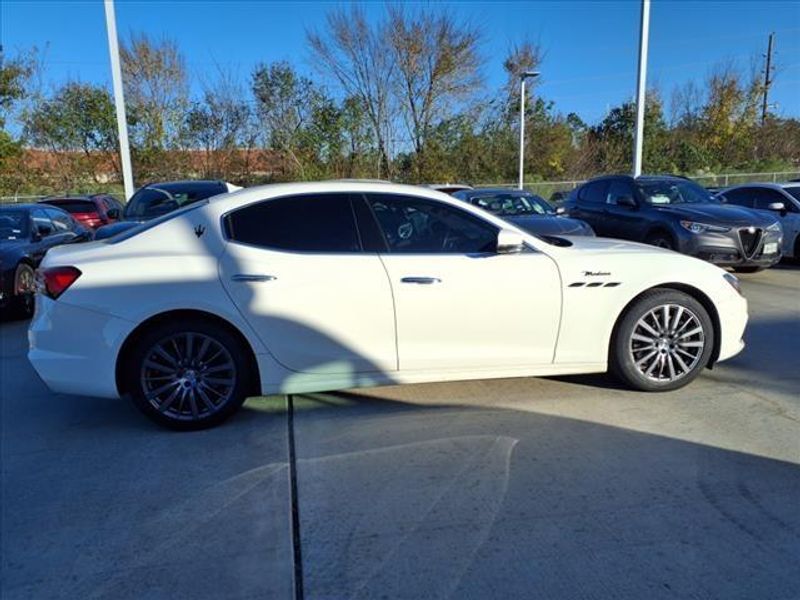 2022 Maserati Ghibli ModenaImage 5