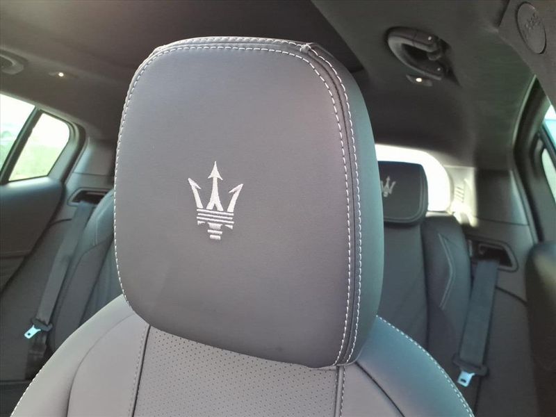 New 2025 Maserati Grecale ModenaImage 17