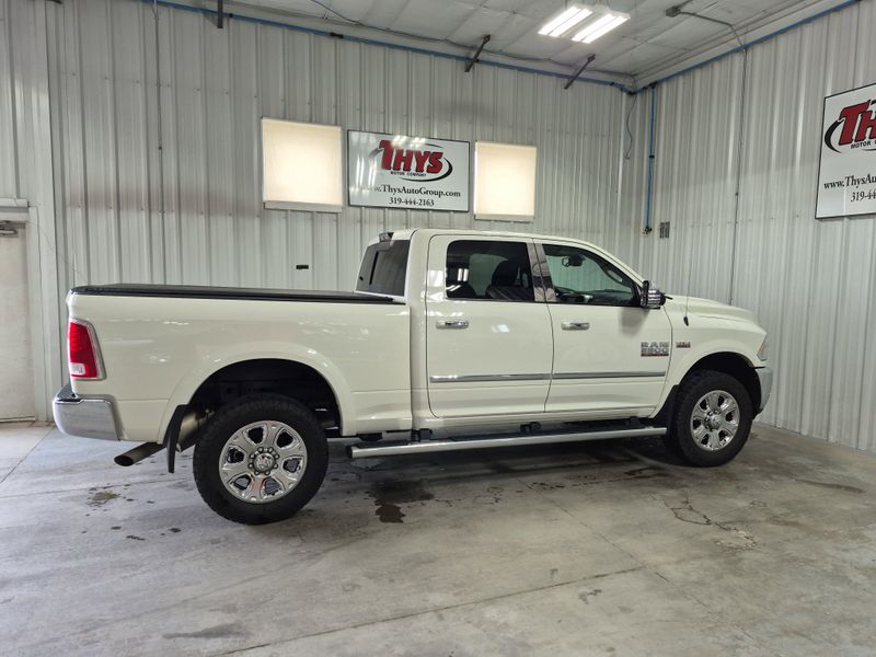 2017 RAM 2500 LaramieImage 4