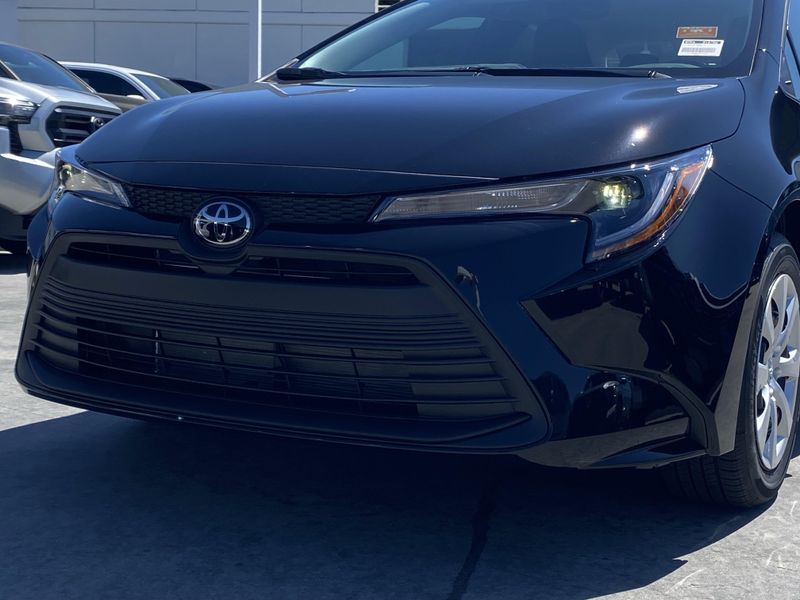 New 2025 Toyota Corolla LEImage 7