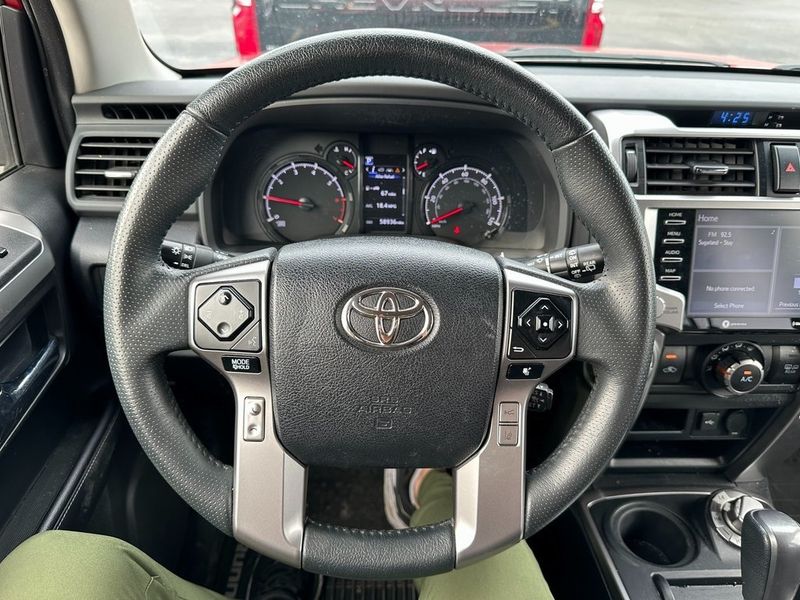 2021 Toyota 4Runner SR5Image 2
