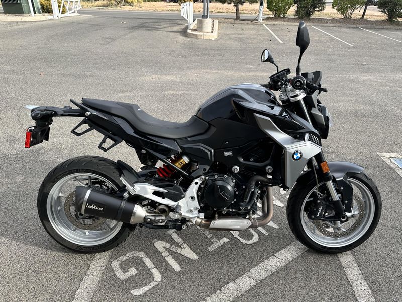 2022 BMW F900R Image 3