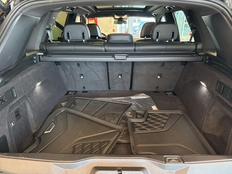 2025 BMW X5 xDrive40i M PACKAGE