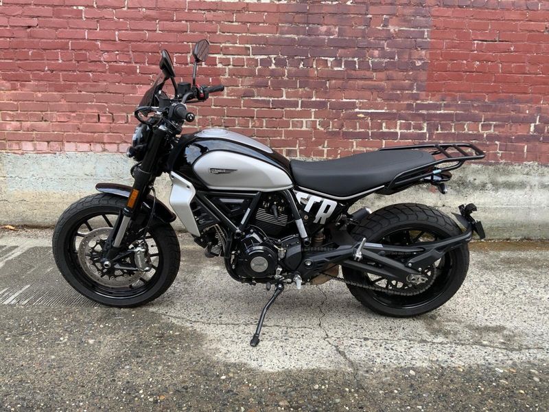 Used 2024 Ducati SCRAMBLER 800 ICON 