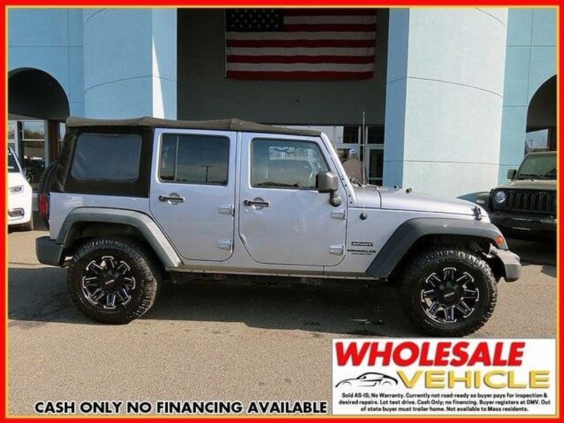 2013 Jeep Wrangler Unlimited SportImage 2