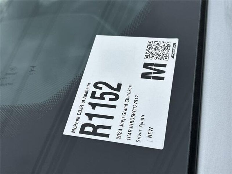 New 2024 Jeep Grand Cherokee Limited 4x4Image 24