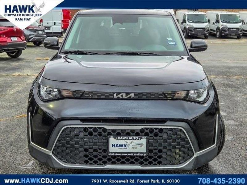 2023 Kia Soul LX photo 3