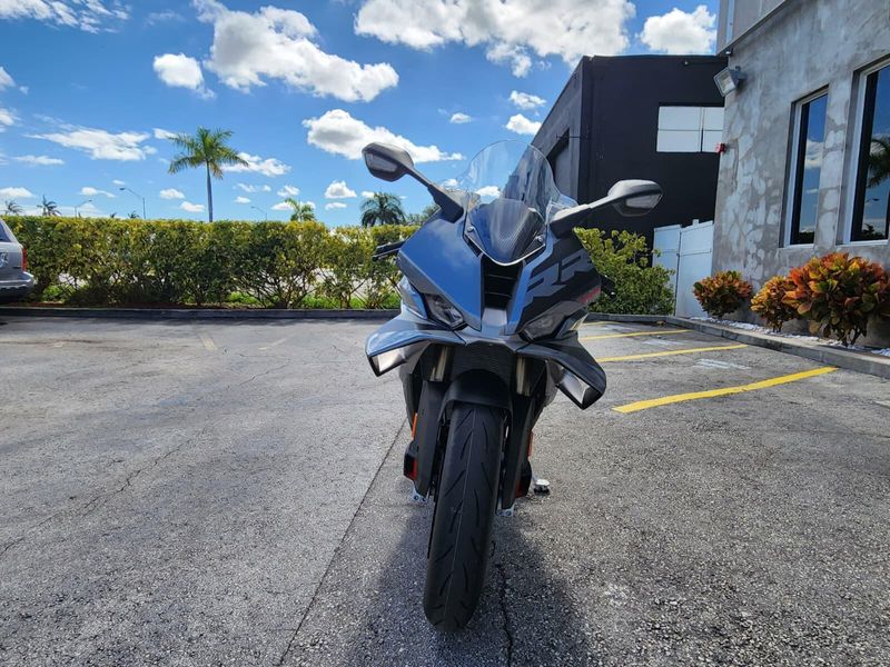 2025 BMW S 1000 RRImage 3