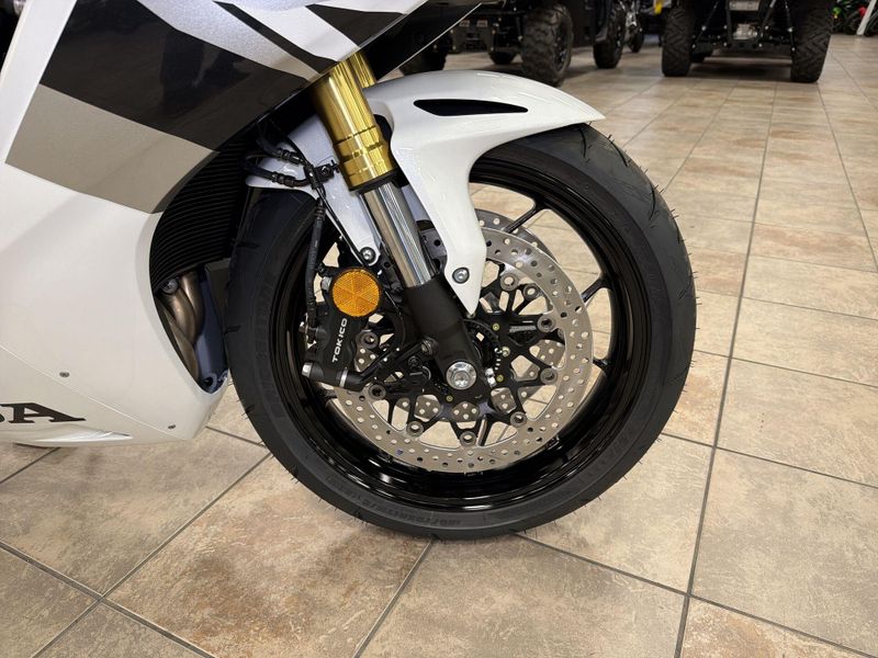 New 2026 Honda CBR1000RR Image 19