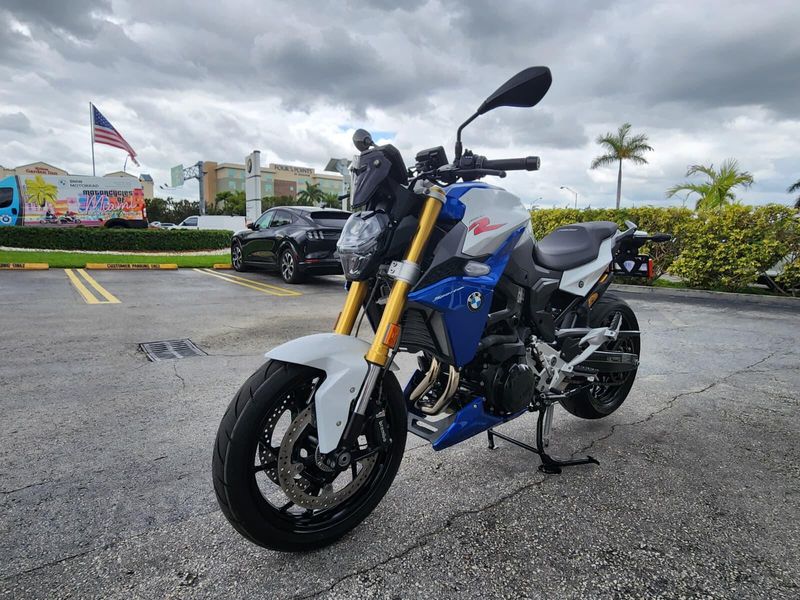 Used 2022 BMW F 900 R Image 3