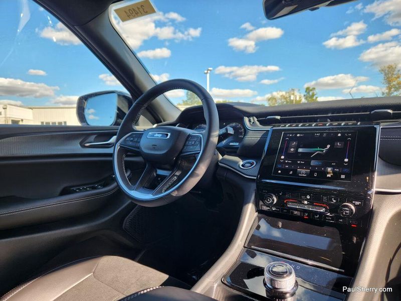 New 2025 Jeep Grand Cherokee Altitude X 4x4