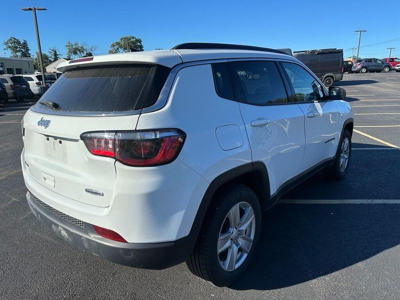 2022 Jeep Compass Latitude photo 5