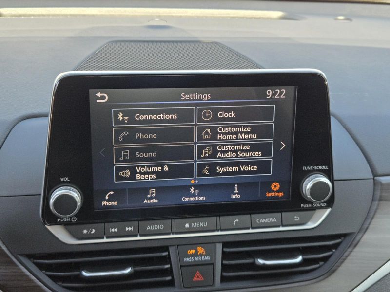 Used 2023 Nissan Altima 2.5 SV AWD Sedan