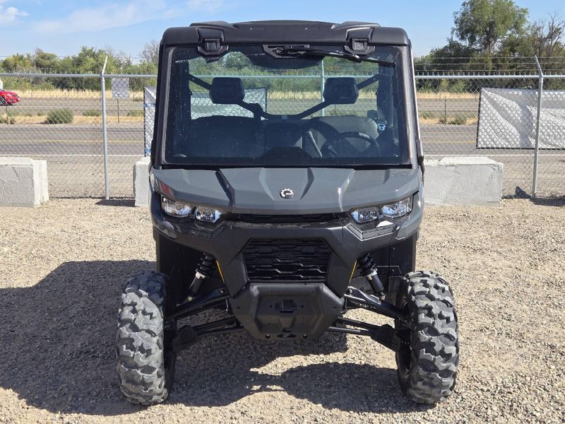 New 2027 Can-Am DEFENDER DPS CAB HD9 Image 3
