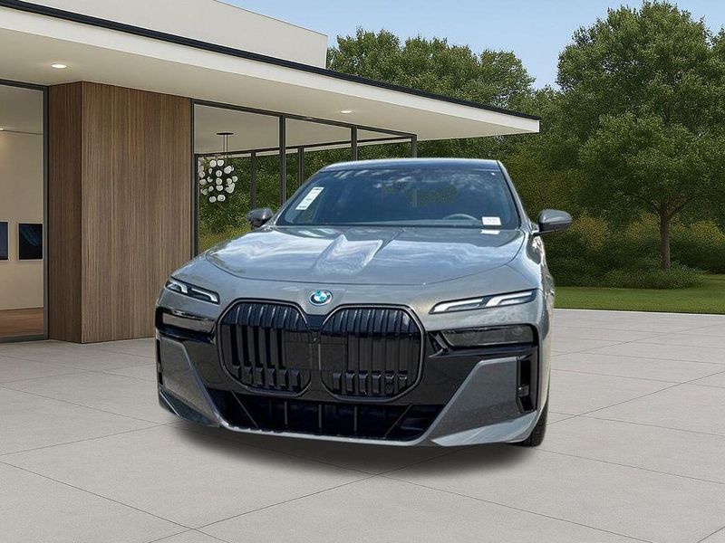 New 2026 BMW 7 Series 750e xDriveImage 3