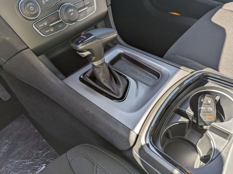 2023 Dodge Charger Sxt RwdImage 15