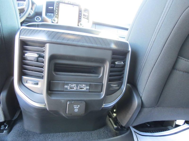 2025 RAM 1500 Big Horn Crew Cab 4x4 5