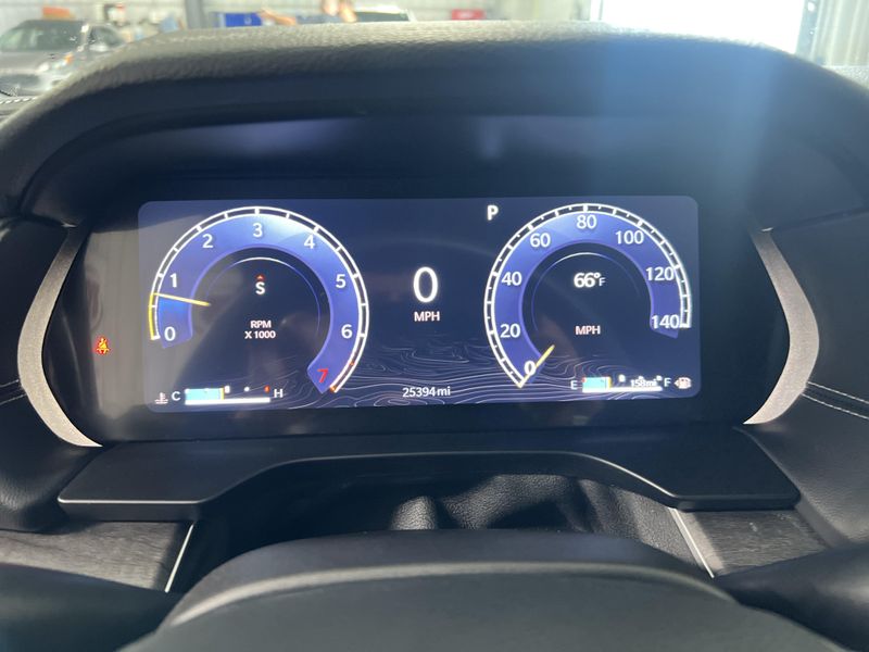 Used 2025 Jeep Grand Cherokee LimitedImage 36