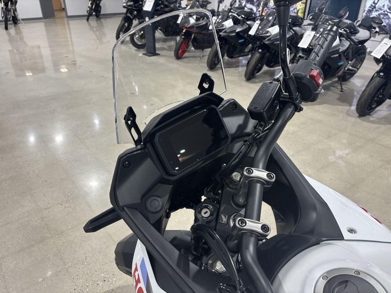 New 2026 Honda TRANSALP E-CLUTCH Image 21