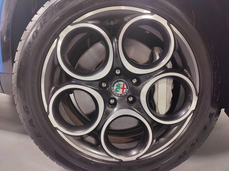 Used 2024 Alfa Romeo Tonale Ti eAWD Premium w/SunroofImage 27