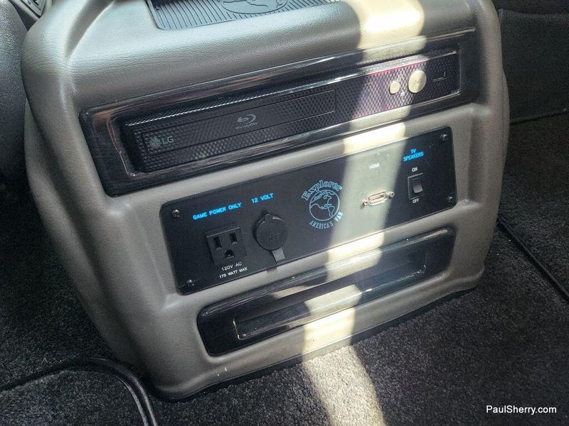 2022 GMC Savana Image 52