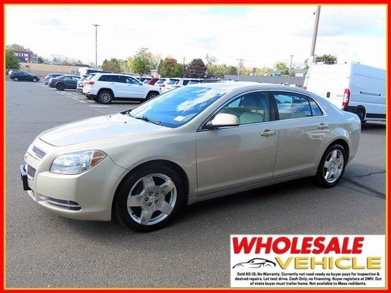 2010 Chevrolet Malibu LTImage 1