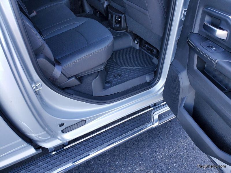 New 2026 RAM 2500 Big Horn Crew Cab 4x4 6'4' Box