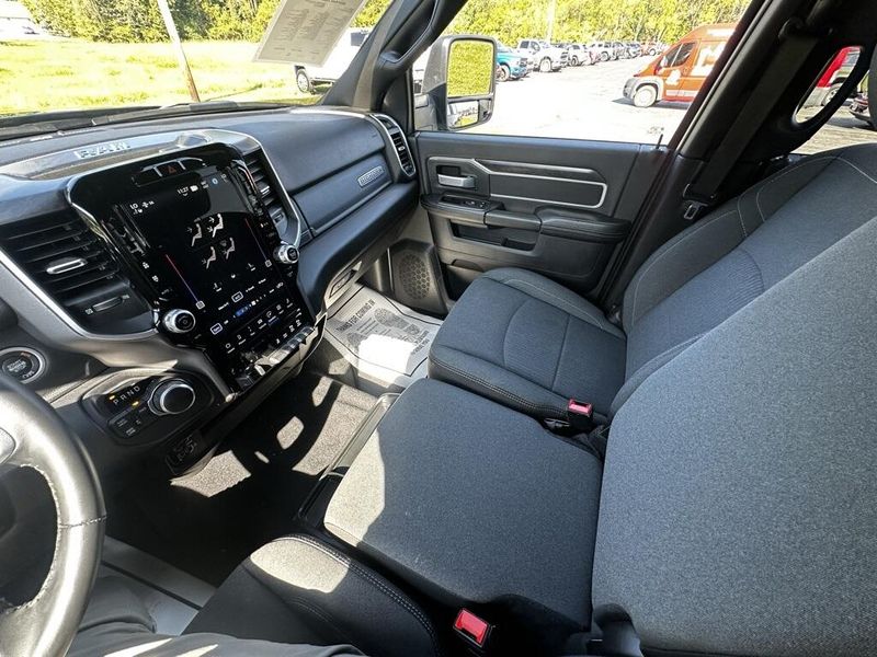 2024 Ram 2500 Big Horn photo 21