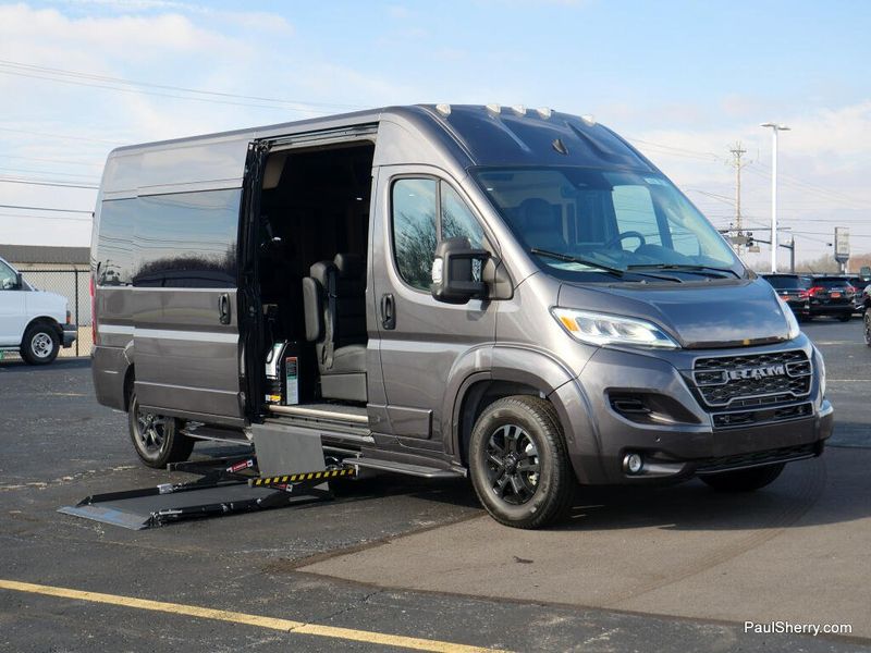New 2024 RAM Promaster 2500 Slt+ Window Van High Roof 159' Wb