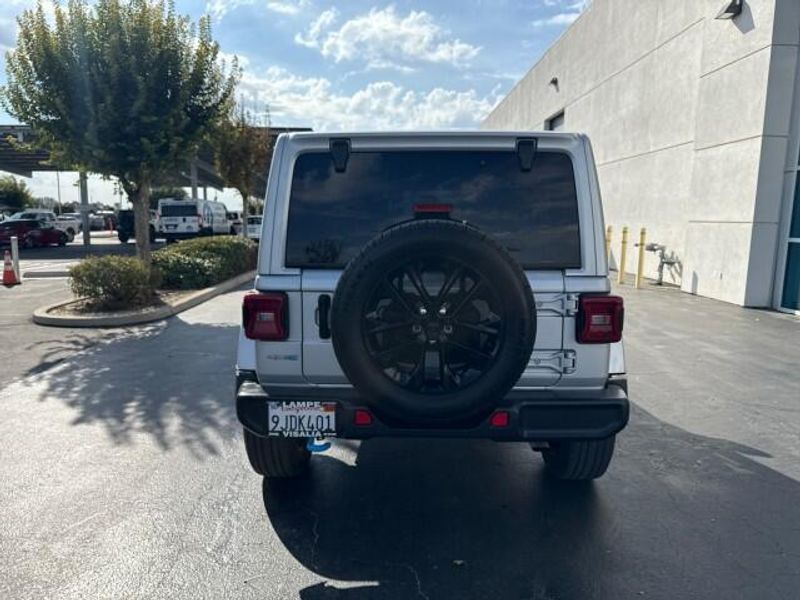 2024 Jeep Wrangler 4xe Sahara photo 3