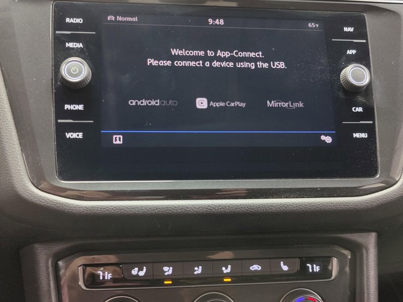 2019 Volkswagen Tiguan SEL Premium AWD w/Sunroof/NavImage 27