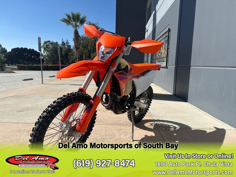 2024 KTM 350 XW-F  in a ORANGE exterior color. Del Amo Motorsports of South Bay (619) 547-1937 delamomotorsports.com 