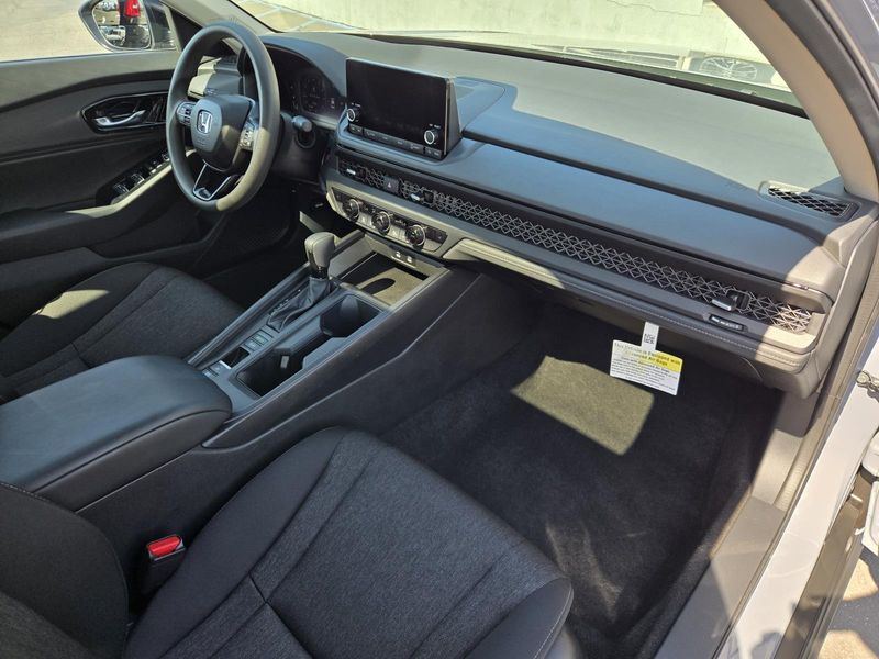 Used 2025 Honda Accord Sedan SE CVT