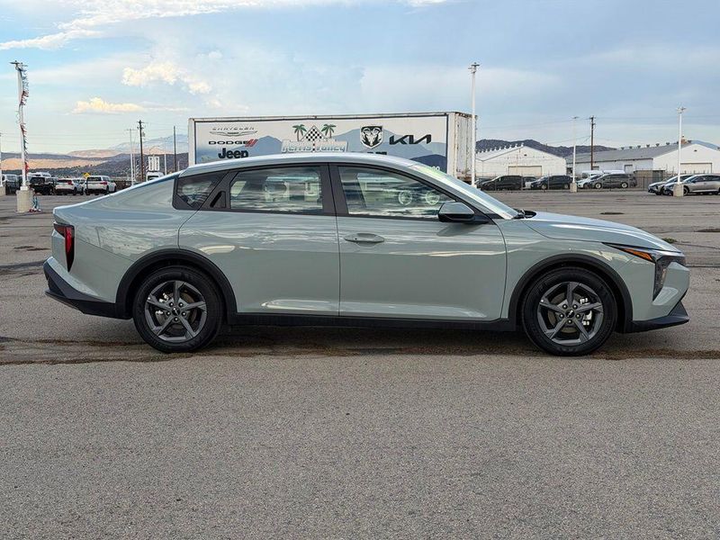 Used 2026 Kia K4 LXSImage 8