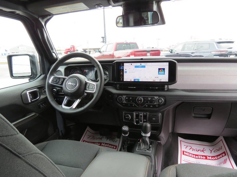 Used 2025 Jeep Wrangler 4xE Sahara 4x4 4dr SUVImage 11