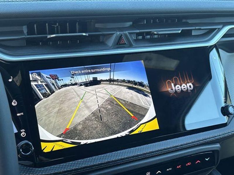 New 2026 Jeep Cherokee Limited 4x4Image 19