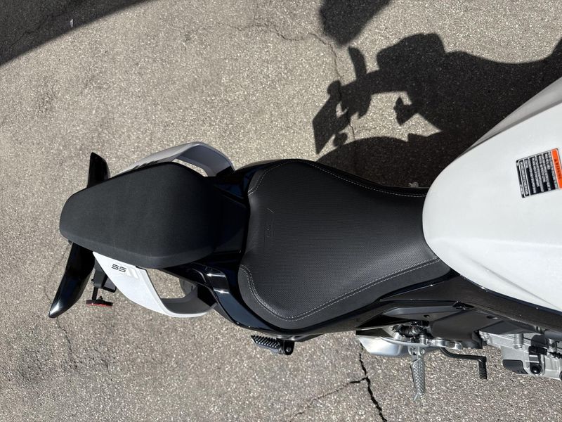 New 2026 CFMOTO 675SS Image 16
