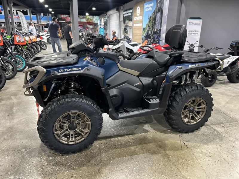 New 2025 Can-Am OUTLANDER MAX LIMITED 1000R Image 17