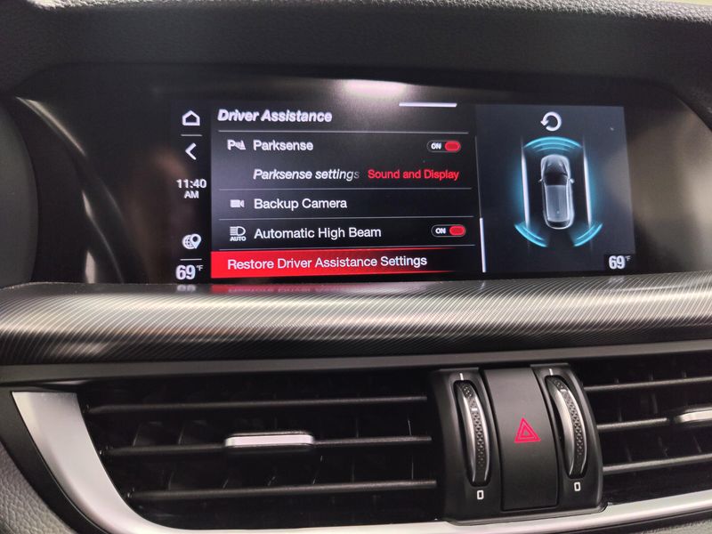 Used 2023 Alfa Romeo Stelvio Veloce AWD w/Sunroof & NavImage 22