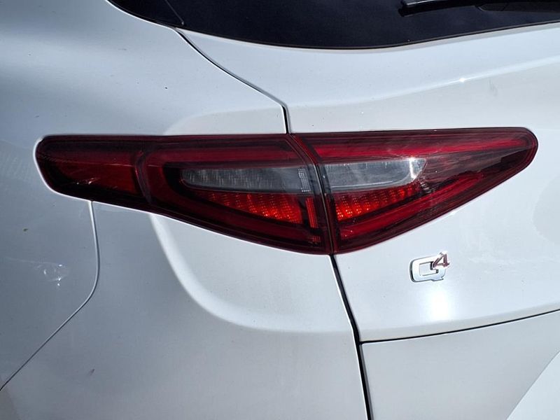 2022 Alfa Romeo Stelvio VeloceImage 14