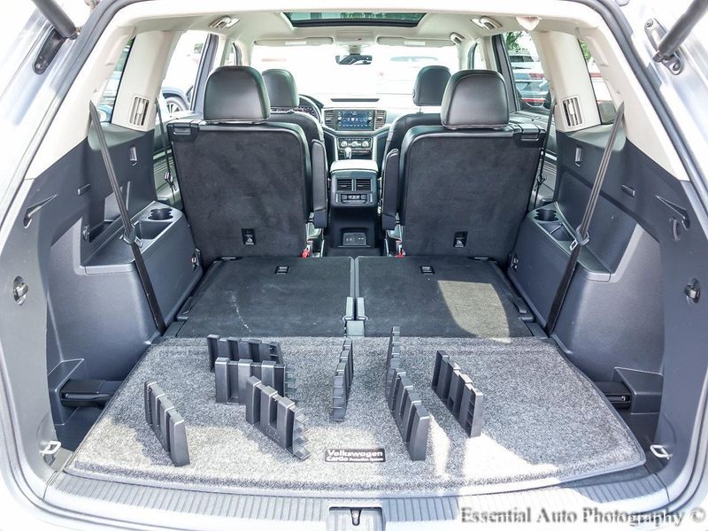2022 Volkswagen Atlas V6 SEL Premium R-Line photo 21